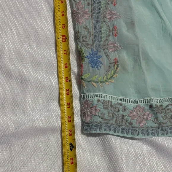 JHONY WAS Floral Embroidered Women's Top - Picture 15 of 16